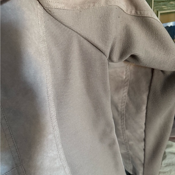 Valerie Stevens Light Brown Jacket - Picture 4 of 4